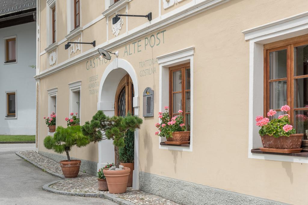 Hotel Alte Post 3*